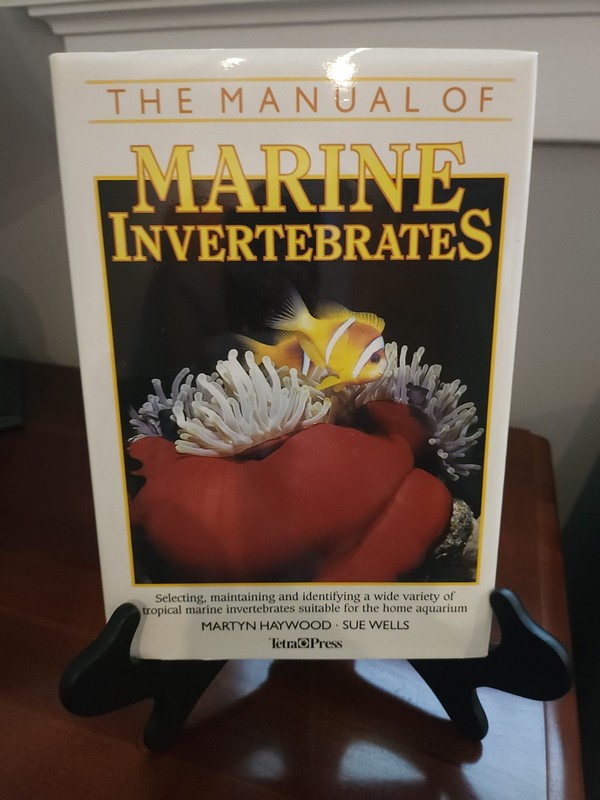The Manual of Marine Invertebrates by Sue Well and Martyn Haywood (Hardcover)
