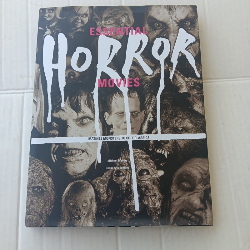 Essential Horror Movies Matinee Monsters To Cult Classics Michael Mallory HC/DJ