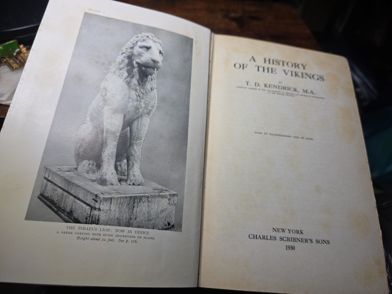 T D Kendrick, A History of the Vikings 1930 HB Charles Scribners Sons