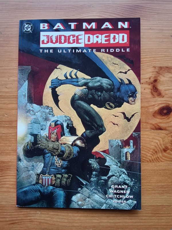 Batman / Judge Dredd – The Ultimate Riddle – First Print – DC Comics 1995