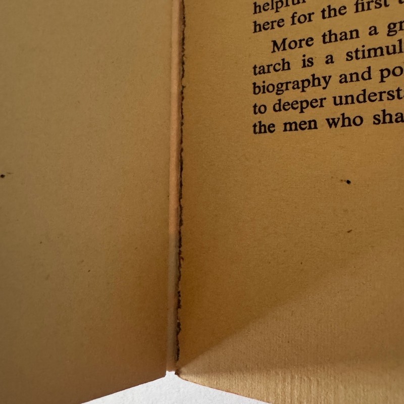 Plutarch's Lives Men Who Shaped History Lindeman 1950 Mentor Classic Paperback gallery