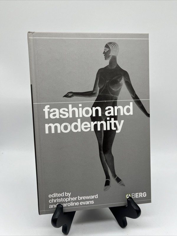 Fashion and Modernity by Christopher Breward (English) Hardcover Book