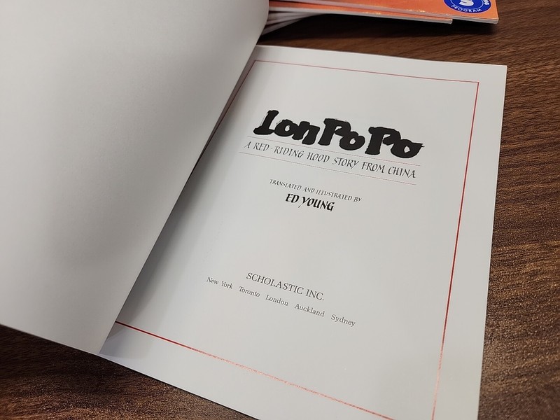 (12) Lon Po Po: A Red-Riding Hood Story from China by Ed Young ~ Classroom Set gallery