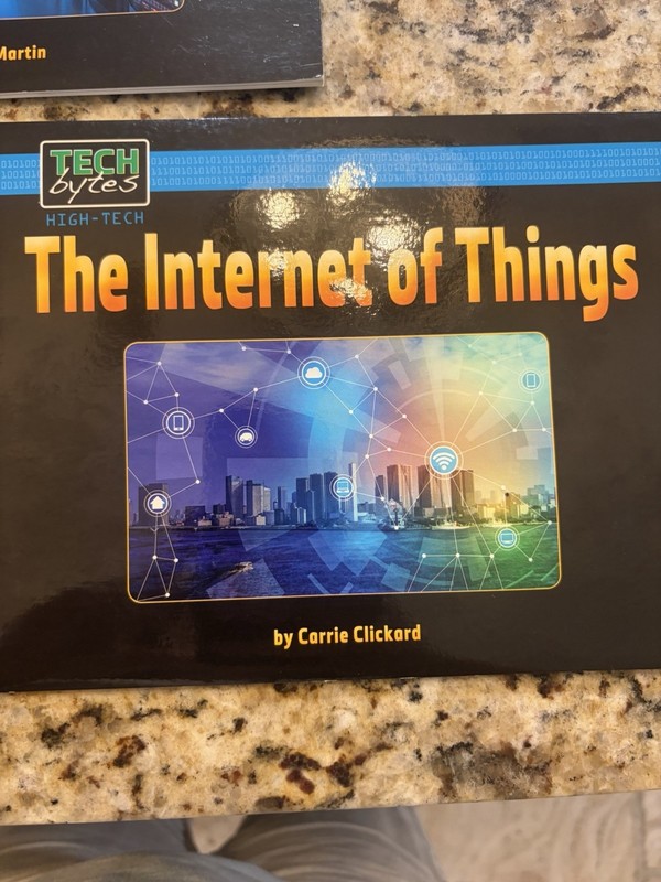 Lot Of 3 Techbyte Books Good Used Condition Internet, Nanotechnology, Big Data gallery