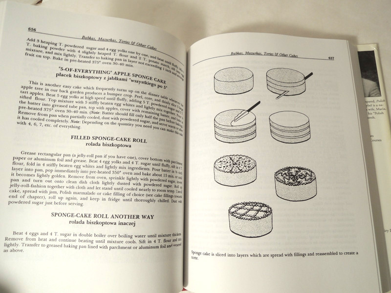 Polish Heritage Cookery Robert + Maria Strybe Hardcover Dust Jacket 875 pp. 2001 gallery