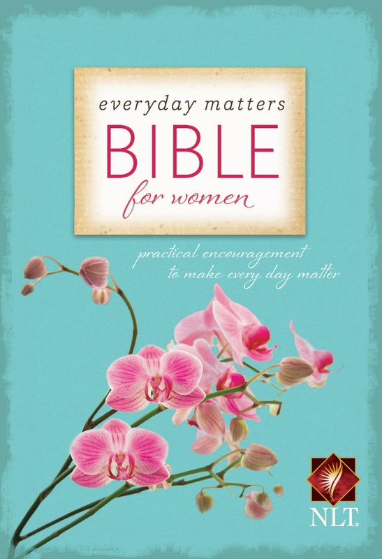 Everyday Matters Bible for Women (Hardcover): Practical Encouragement to Mak…