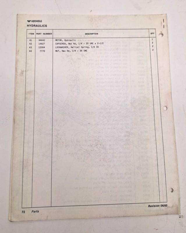 USED VERSATILE PARTS MANUAL UP TO DATE FOR 4812 / 4814 AUGER HEADER 97582 gallery