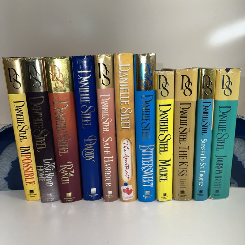 Lot of 11 Danielle Steel Romance Popular Series Hardcover HC/DJ