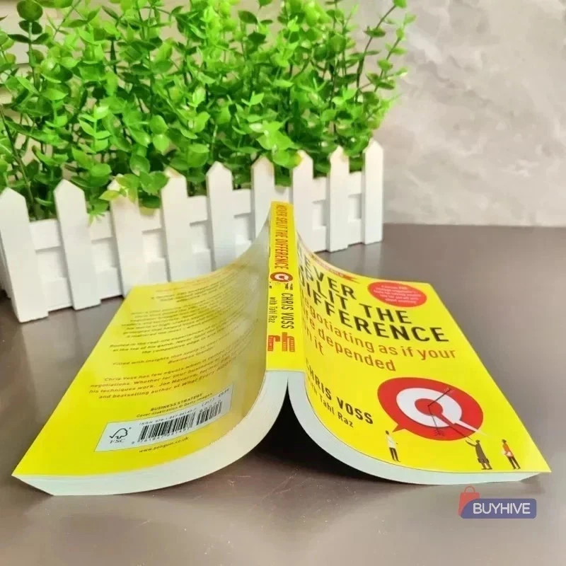 Never Split the Difference By Chris Voss Brand New Paperback - Free Shipping USA gallery