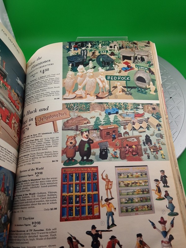 1962 Montgomery Ward Christmas Catalog gallery