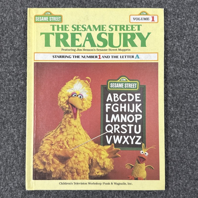 Vintage 1983 The Sesame Street Treasury Complete Set Volumes 1 to 15 Very Good+ gallery