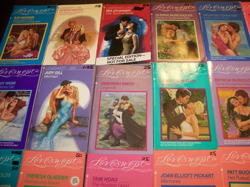 Lot of 32 Vintage Love swept Romance Novels Various Authors PB Bantam Book WOW!! gallery