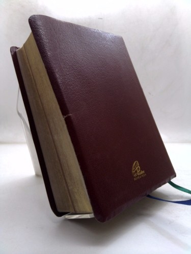 Saint Paul Daily Missal (Black) by Pauline Books & Media gallery