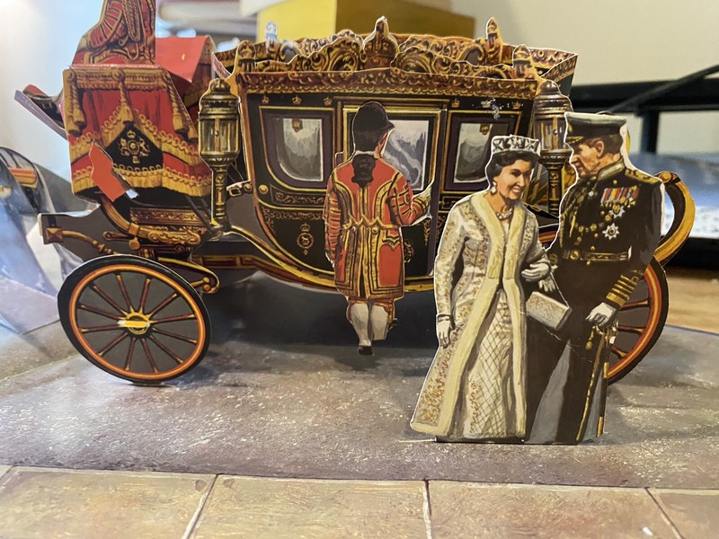 The Royal Family (Princess Diana) Pop-Up Book by Patrick Montague Smith 1984 gallery