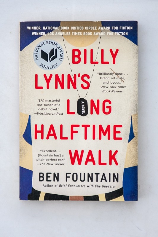 Billy Lynn’s Long Halftime Walk [Very good; paperback, Ben Fountain, 2012]