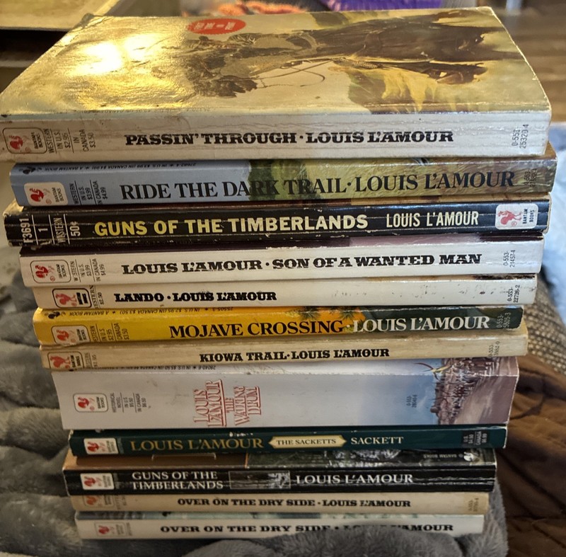 Louis L’Amour Lot Of 12 Books PB Westerns
