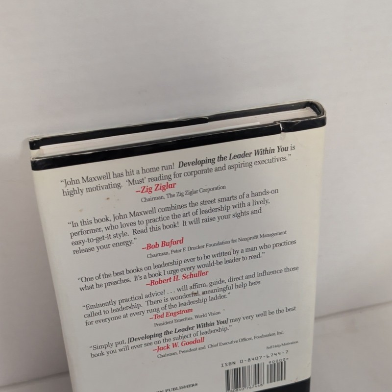Developing the Leader Within You John C. Maxwell Hardcover 1993 Dust Jacket gallery