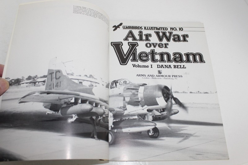 Lot of 6 Warbirds Illustrated Books - Nos. 3, 4, 7, 8, 9, 10 by Arms and Armour gallery
