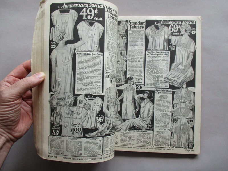 National Cloak CATALOG - Fall/Winter, 1923-1924 ~~ 426-page clothes, fashion gallery