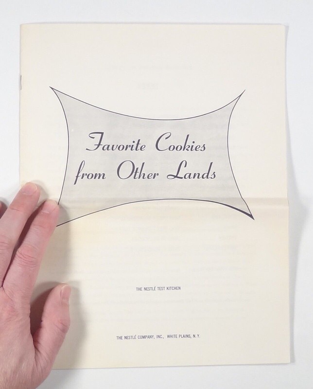 Nestle FAVORITE COOKIES FROM OTHER LANDS mid-century manufacturer cookbook