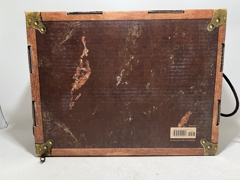 Harry Potter Limited Edition Boxed Sealed Set Hardcover Books 1-7 in Trunk Chest gallery