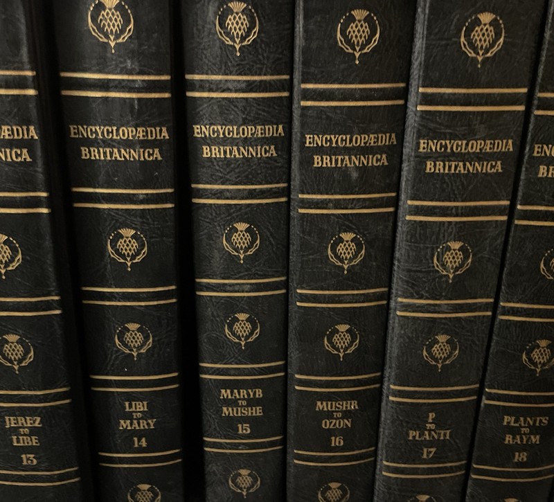 1945 Encyclopedia Britannica Lot Volumes 12–24 – 13 Book Set – Black HC – gallery