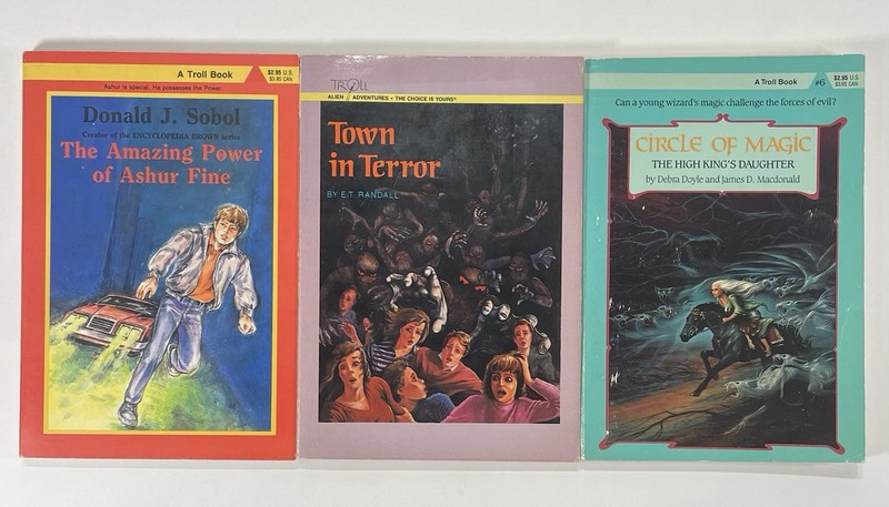 Mixed Lot Kids YA Spooky Scary Halloween Mystery Ghost Chapter Paperback Books gallery