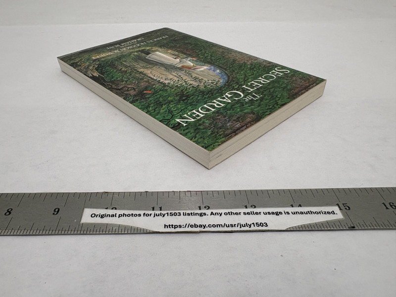 (1) The Secret Garden Paperback by Frances Hodgson Burnett 1994 Godine, Rust gallery