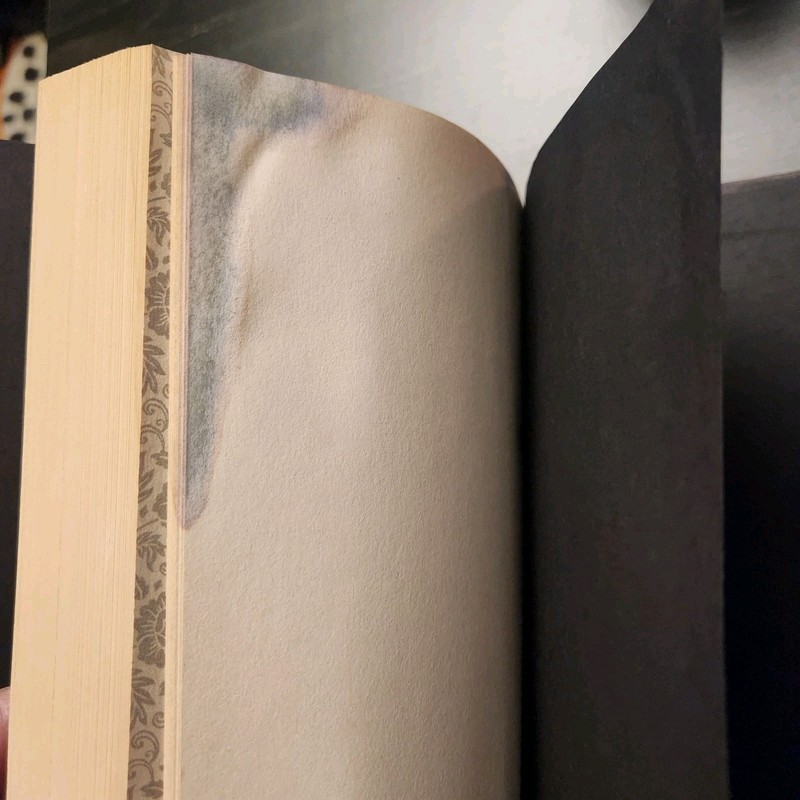 Finale Stephanie Garber SIGNED 1st Edition Print Hardcover Caraval Novel -READ! gallery
