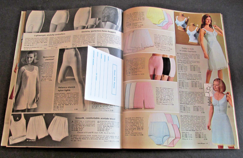 VTG 1970 Lane Bryant Fall Edition Magazine Fashion Pictures Print Ads 115 Pages gallery
