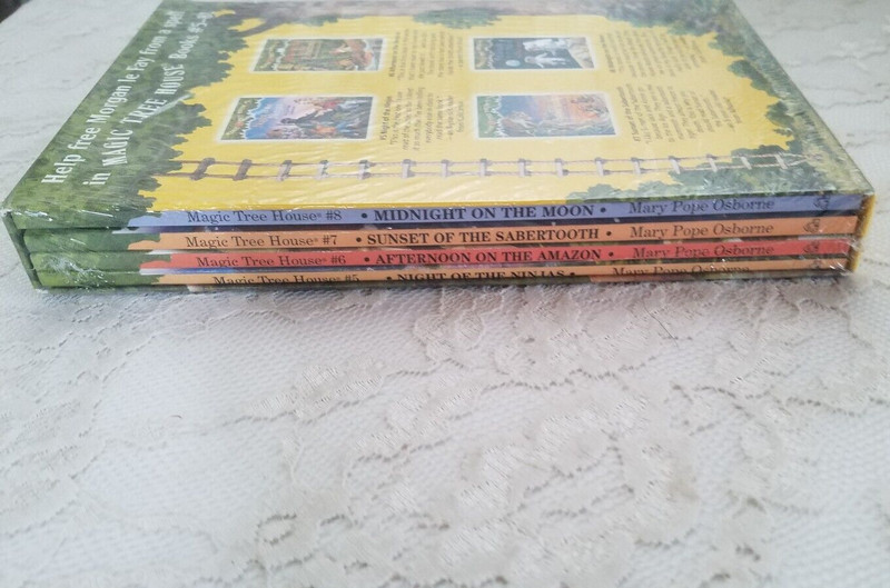 Magic Tree House BOXED SET of Paperbacks 5-8 in Slipcase (0375822666) gallery