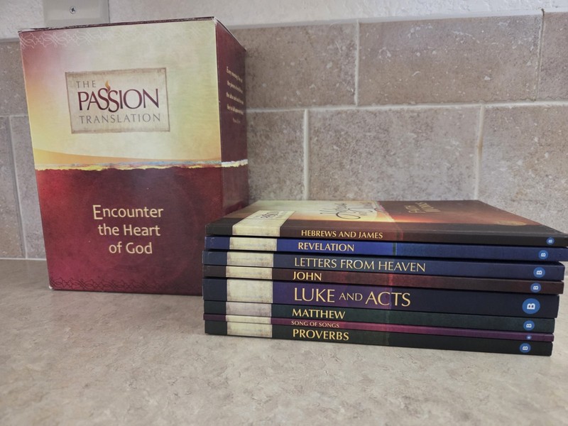 The Passion Translation: 8-in-1 Collection, Psalms, Luke, Hebrews, Matthew, MORE