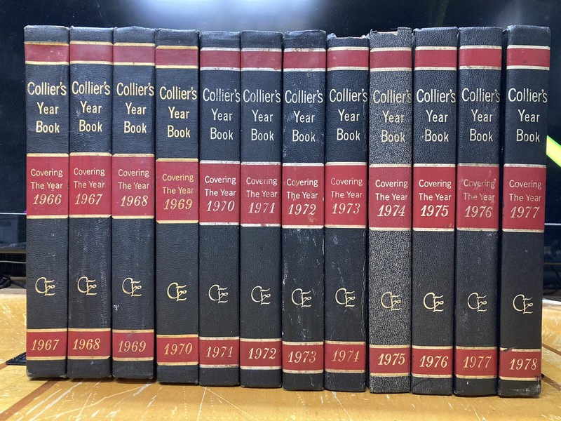 Vintage Colliers Encyclopedia 1966 Complete 1-24 Plus 9 Yearbooks gallery