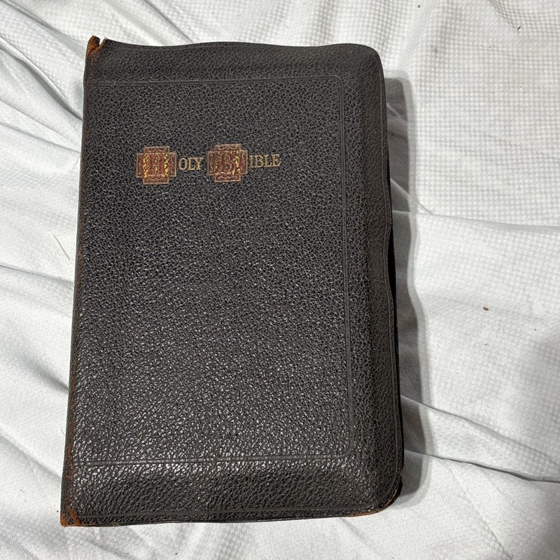1941 Hertel Cyclopedic Red Letter Indexed Bible Self Pronouncing KJV Leather