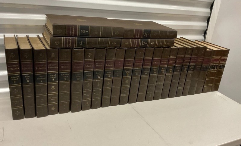 Lot of {27} 1968 Encyclopedia Britannica 200th Ann. Ed. Set w/Index & Dictionary