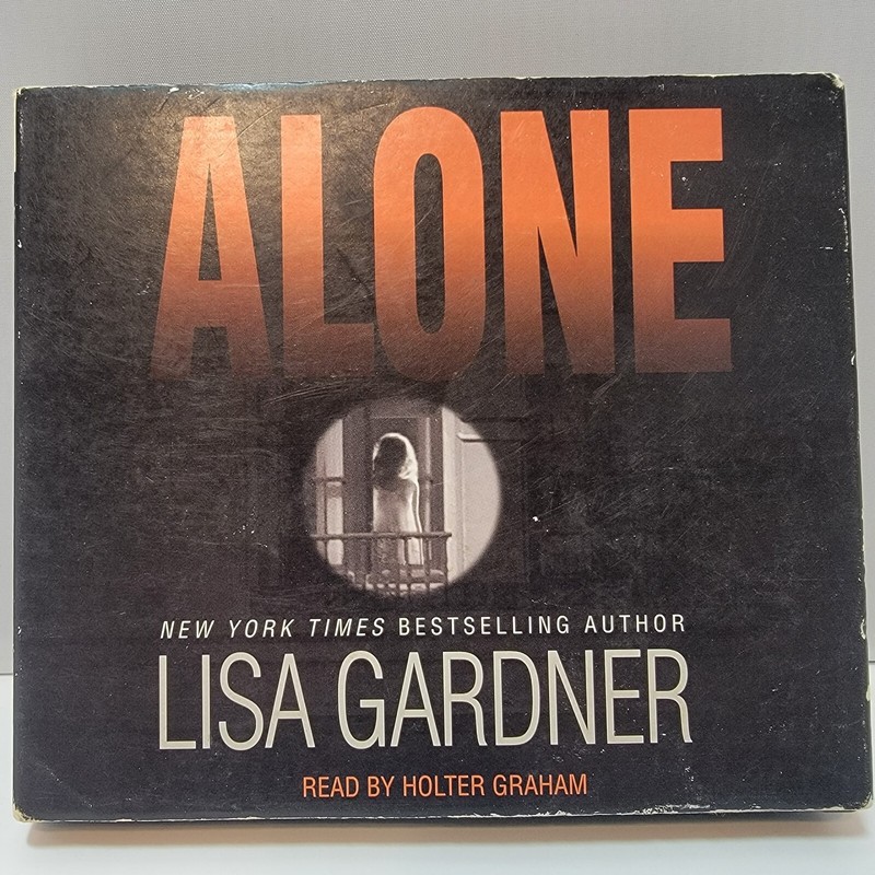 Lisa Gardner Alone Holter Graham Novel Audio Book 5 Hrs 4 Discs Random House