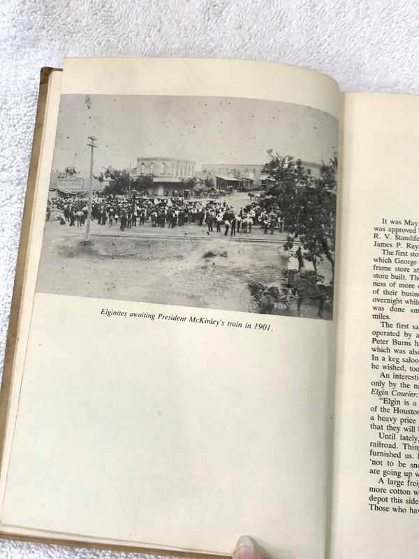 ELGIN A HISTORY OF 1872-1972 TEXAS hc Historical Committee Centennial Just G- gallery