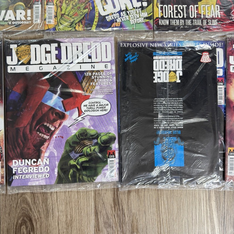 2011 Judge Dredd Magazine Lot Full Run #305-317 Jan-Dec gallery