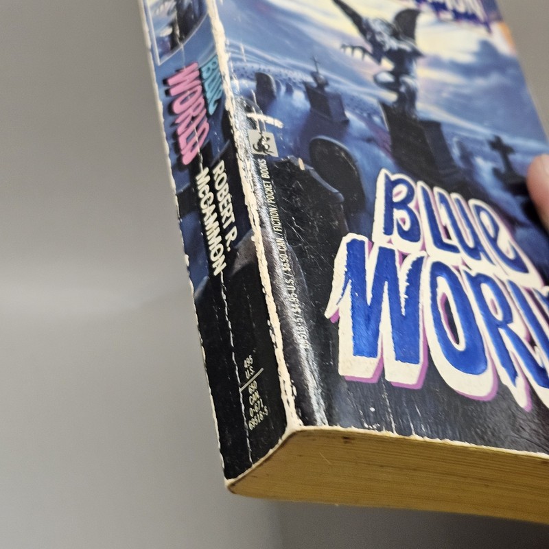 1st Printing BLUE WORLD Robert McCammon 1990 Vintage Horror Paperback Edition gallery