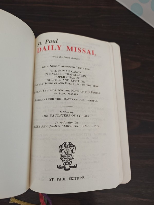 Saint Paul Daily Missal, Edited The Daughters of St. Paul, VTG, 1964 gallery