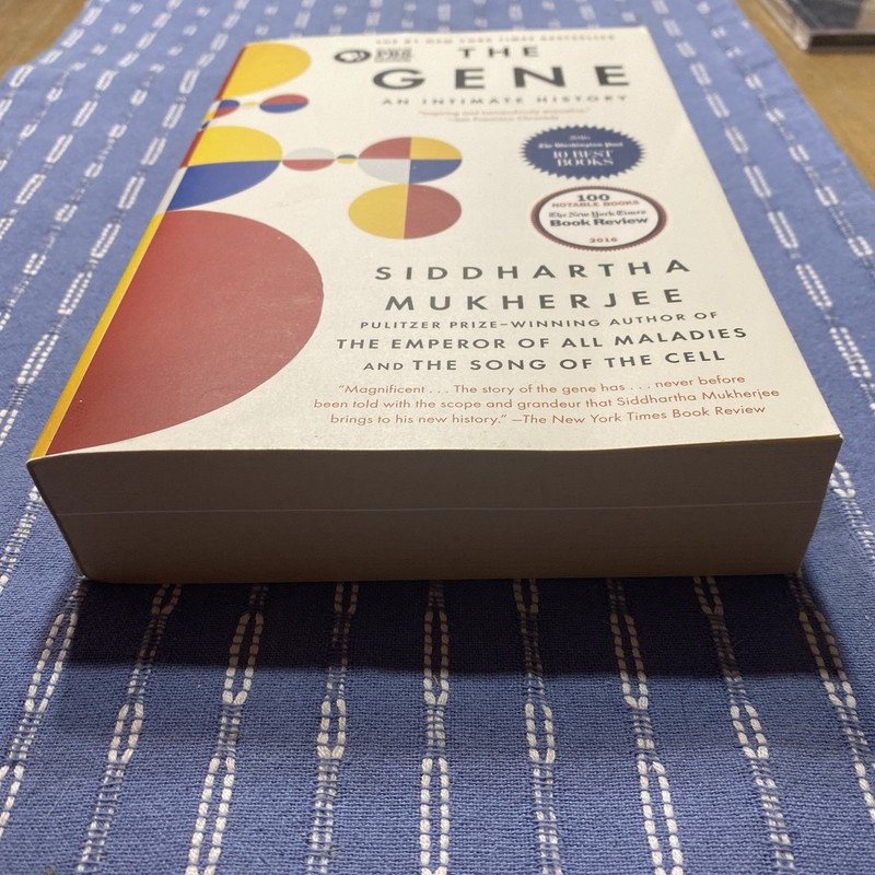 Gene : An Intimate History by Siddhartha Mukherjee (2017, Trade Paperback) gallery