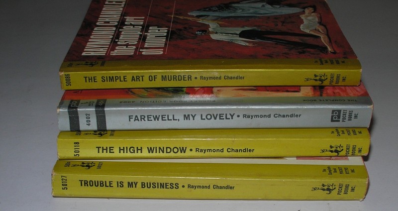 4 Raymond Chandler Phillip Marlowe Pparback books 1960`s gallery