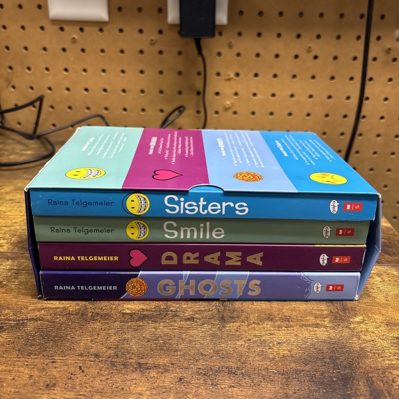 Raina Telgemeier Collection by Raina Telgemeier (2018, Quantity Pack) gallery