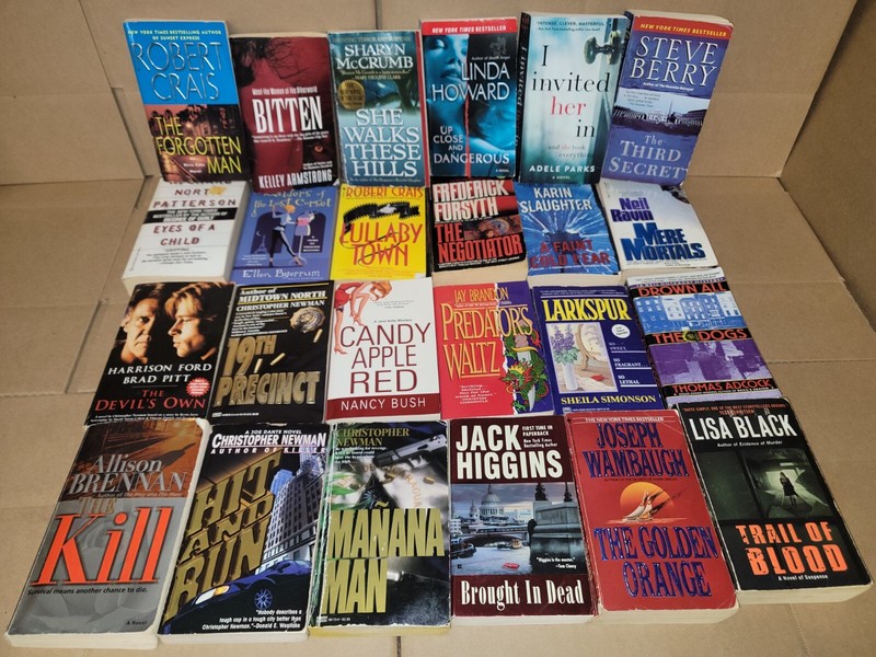 Lot of 100 Mystery Thriller Suspense Fiction Paperback Books RANDOM*MIX UNSORTED gallery