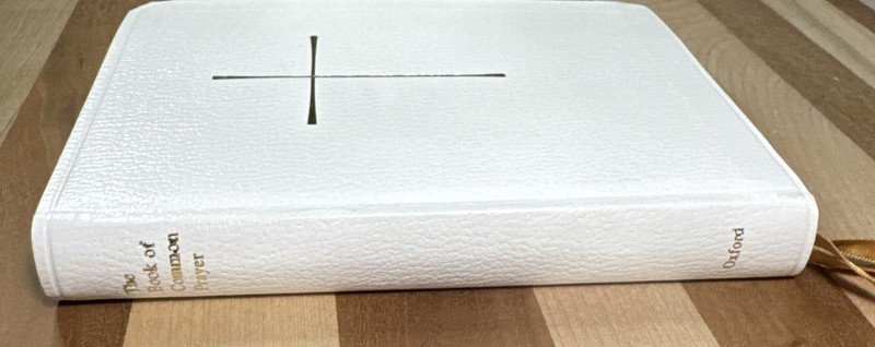 The Book of Common Prayer 1990 Episcopal Church Oxford University Press - White gallery