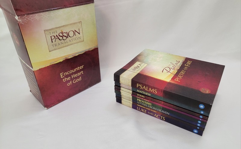 The Passion Translation: 8-in-1 Collection, Psalms, Luke, Hebrews, Matthew, MORE gallery