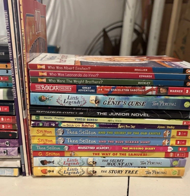 Lot of 34 Chapter Children YOUTH RANDOM BOOKS MIXED Great Authors! (#1161-34) gallery