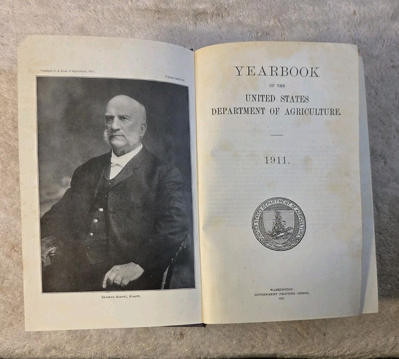 1911 Yearbook of the United States "Department of Agriculture" 732 Pages . gallery