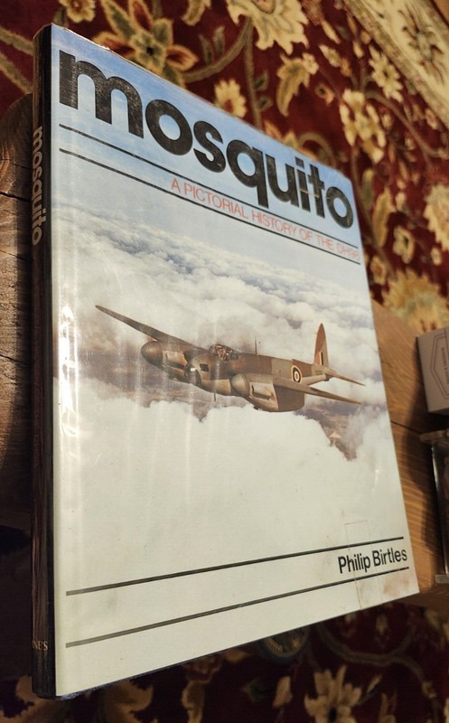 Mosquito, Pictorial History of the DH98, by Philip Birtles, 1980, HBDJ, Nice!