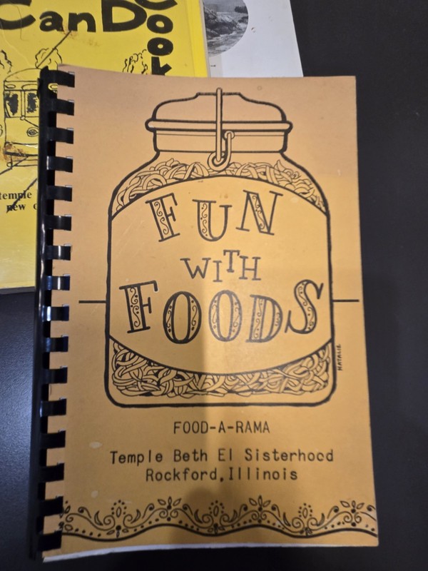 Collection Of 9 Temple Sisterhood Cookbooks - Vintage - NINE BOOKS gallery